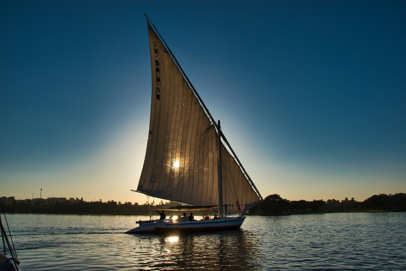 Felucca la apus
