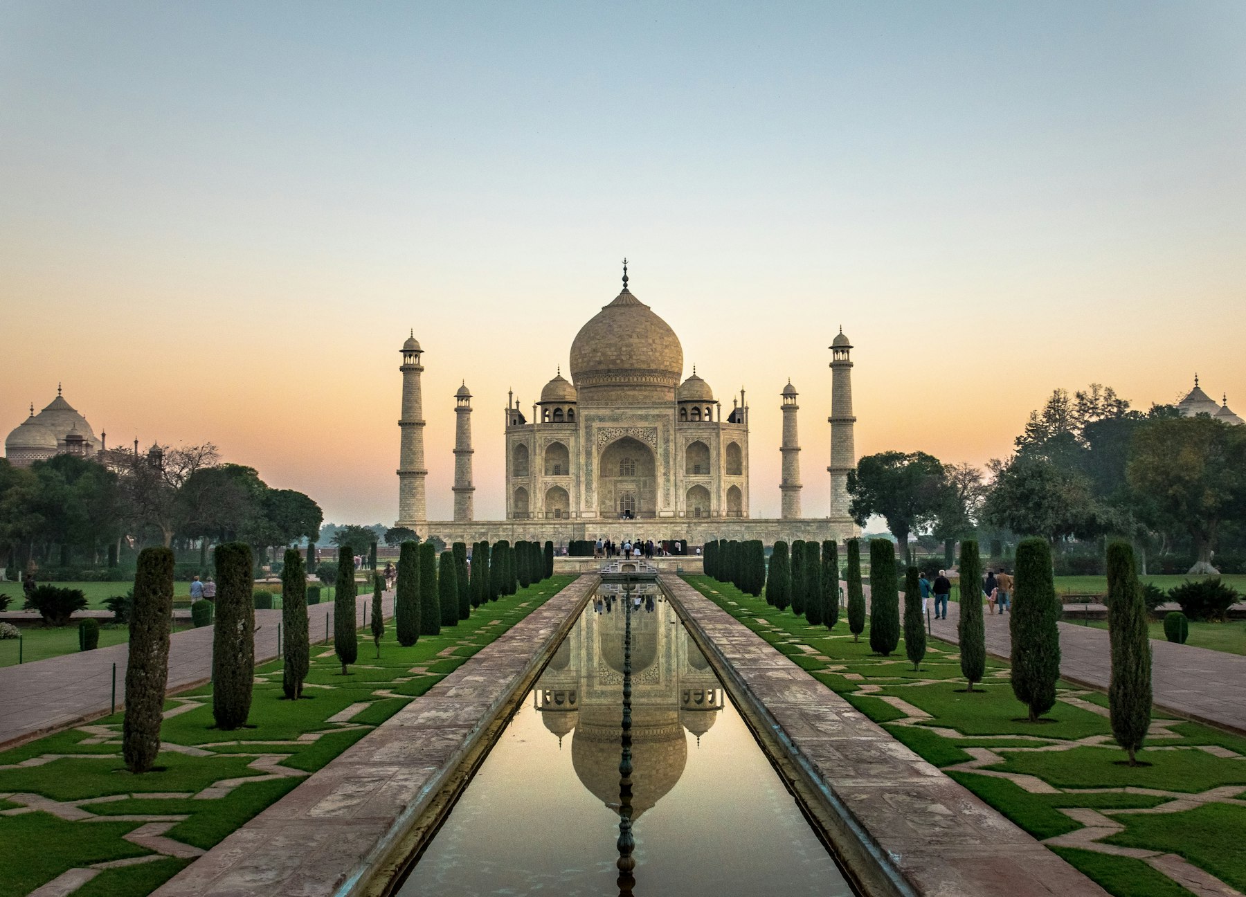Agra – Taj Mahal la rasarit